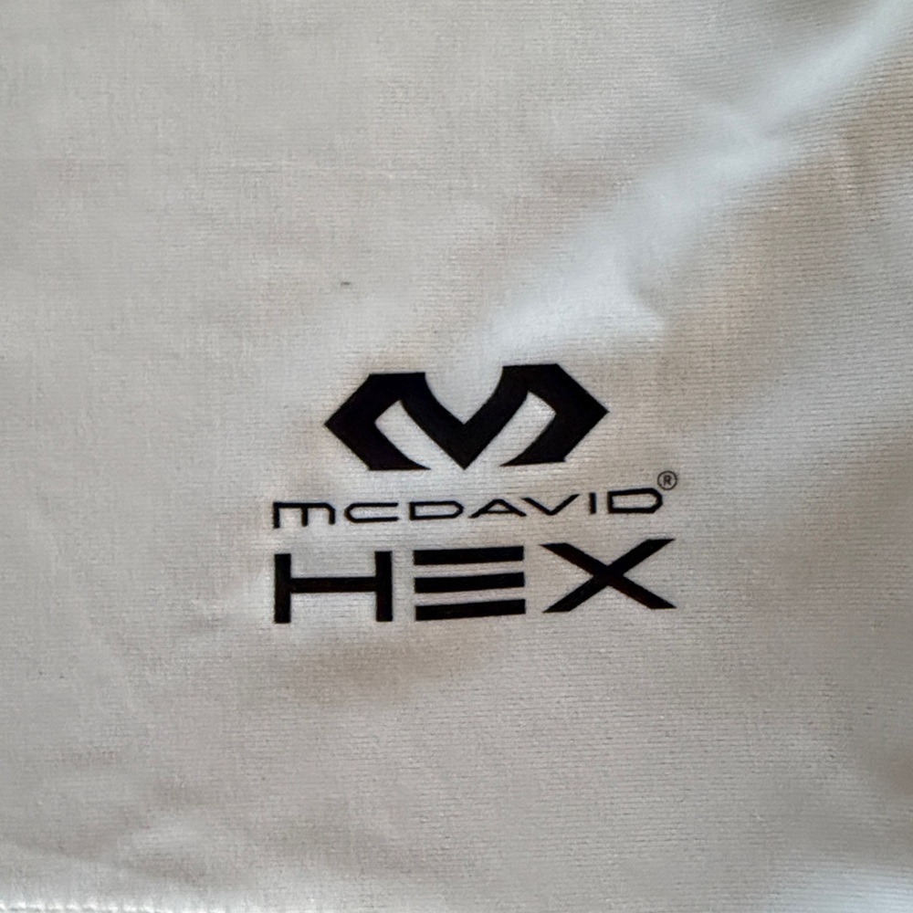McDavid HEX Sleeveless Compression Shirt - White & Grey : Heart guard brand new - Picture 2 of 7
